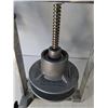 Image 3 : Nemco 55800 Easy Tuna Press 15"