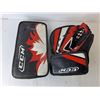 Image 2 : CCM Goalie Pad & Glove/Blocker