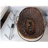 Image 2 : Double Sheet Set, Wicker Basket, Door Rack, Sharpening Stone
