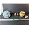 Image 1 : Ceramic Teapot 7.25", Figurines/Salt & Pepper Shakers, Sugar Bowl