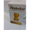 Image 3 : (2) Glass Beer Steins: Canadian Tire & Original 16 Oktoberfest