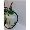 Image 3 : (2) Home & Garden Sprayers - 1L & 1.5L - As Is, Untested - CANNOT SHIP