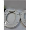 Image 6 : (3) Toliet Seats - CANNOT SHIP