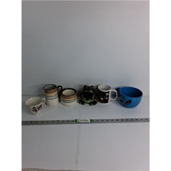 Ceramics Frog Decor, Cream And Sugar Container, (3) Cups/Mugs Up To 5"x4"