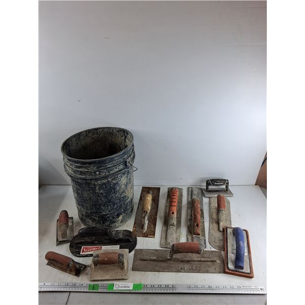 Various Trowels, Plastic Bucket 15" x 11", Cannot Ship