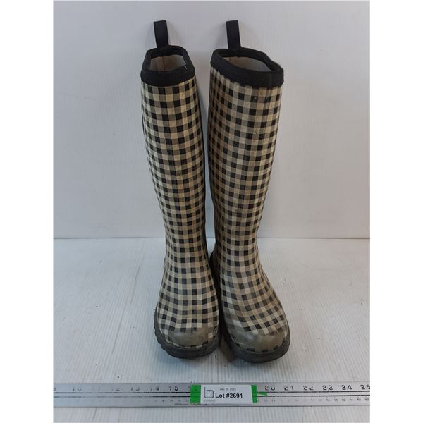 Women's Rubber Boots-The Original Muck Boot Company-Size 7
