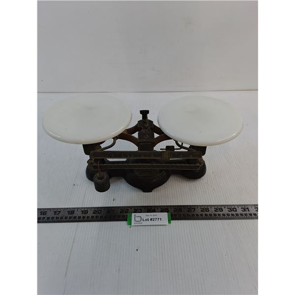 Vintage Ohaus 2 KG Scale - PICK UP