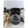 Image 6 : Cutlery, Cooking Pots