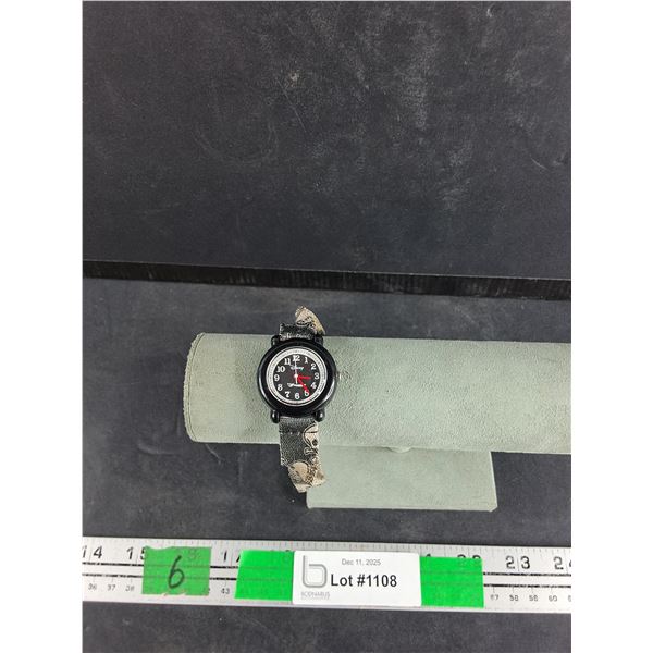 Small Disney Quartz Watch (Pirate) Soft Band, Working