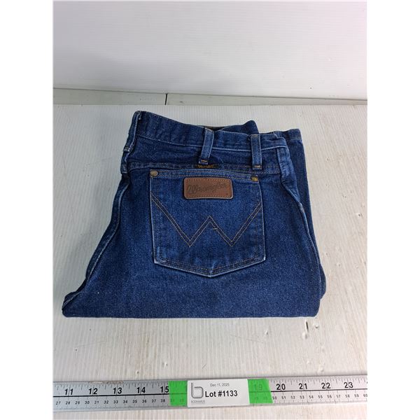 Men's Wrangler Jeans- Size 36 Slim Fit