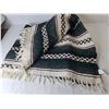 Image 2 : Mexican Acrylic Throw Blanket