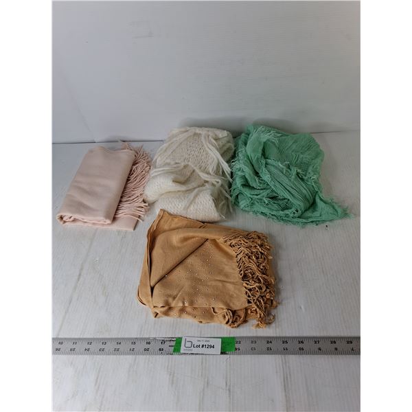 (4) Women's Scarves
