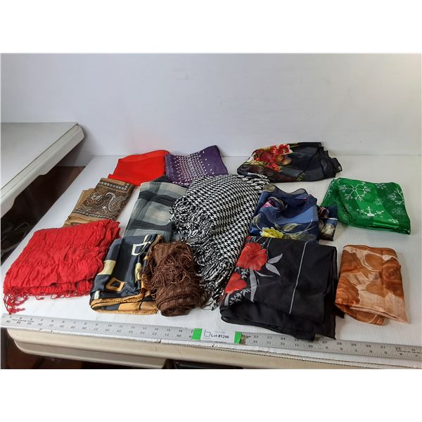 (12) Women's Scarves
