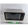 Image 1 : Aroma Toaster Oven - Powers On, As Is - PICK UP