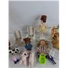 Image 4 : Vintage Dolls, Playset Furniture, Gum Dispenser, Misc