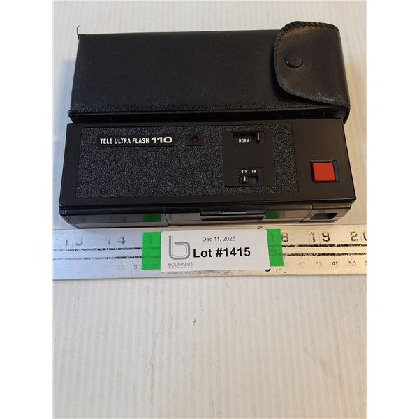 Vintage Tele Ultra Flash 110 with case-as is