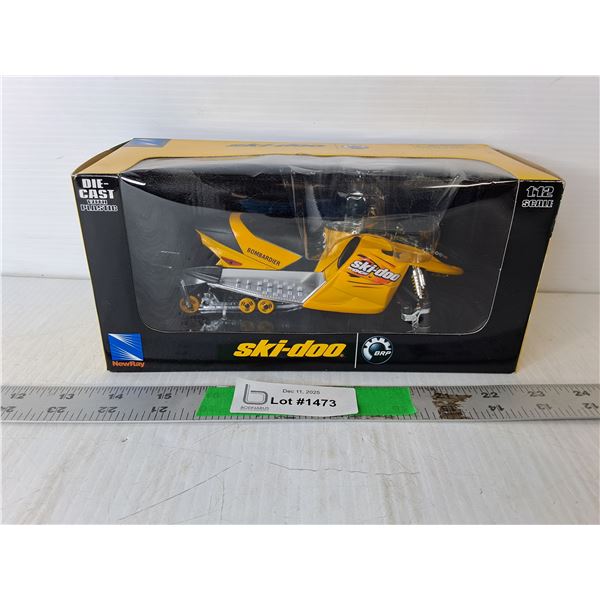 Die Cast 1:12 Scale Model Ski-Doo, NIB