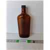 Image 1 : Vintage G & W 25 Oz. Brown Glass Bottle 10.25"