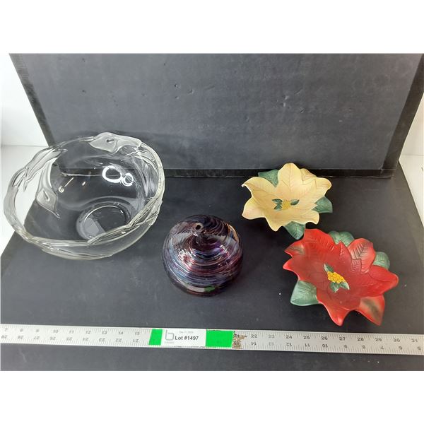 Blown Art Glass Incense holder, Glass Bowl, Poinsettia Bowls