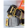 Image 2 : Stanley Panel Carry, Gorilla Gripper, Tool Belt