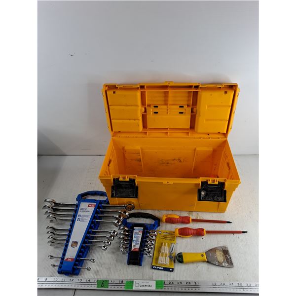 Plastic Tool Box 20" x 8" x 10, Combination Wrenches, Screwdrivers, Mesh Filters, Box Cutter