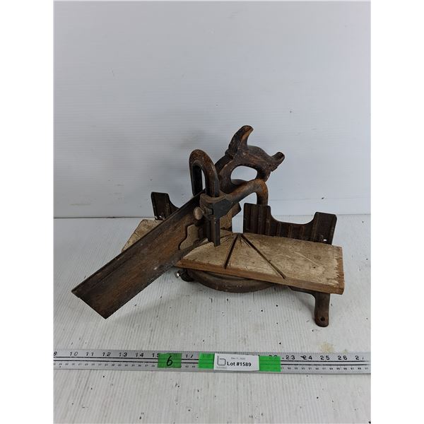 Stanley Miter Box & Miter Saw - PICK UP