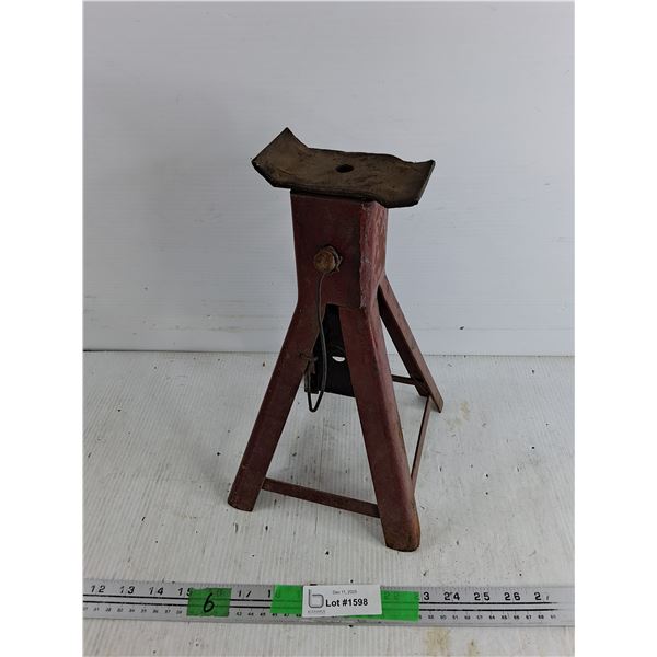 Vintage Jack Stand - PICK UP