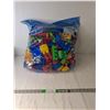 Image 1 : Bag Of Lego 20"×20"