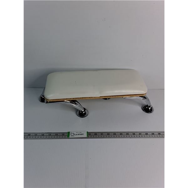 White Leather Manicure Nail Arm Rest Metal Legs Approx 20"x7"