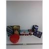 Image 2 : (6)Christmas Tins With (1) Plastic Container Up To 8"x 5.5"