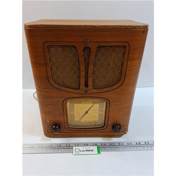 RCA Victor Co Radio Broadcast - 10.5" x 7" x 11" - Some Wear, As Is