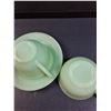 Image 5 : (2) Jadeite Tea Cup & Saucer Set "Jane Ray" Style