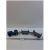 Image 1 : Airport Luggage Tin Tractor & Trailers Toy Set