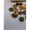 Image 2 : (16) Collector Buttons in Repeater Tin: RCAF, Canada, British Empire Service, Misc