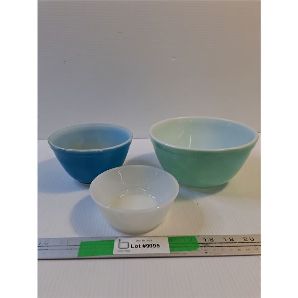 Vintage Pyrex (2) & Anchor Hocking (1) Bowls- As Is