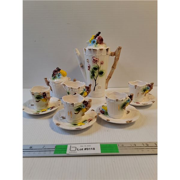 Vintage Tea/Coffee Porcelain Set-  No Cracks , 2 Cups Have Very Small Chip