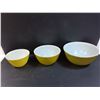 Image 2 : (3) Vintage Pyrex Bowls up to 8.75"  Diameter