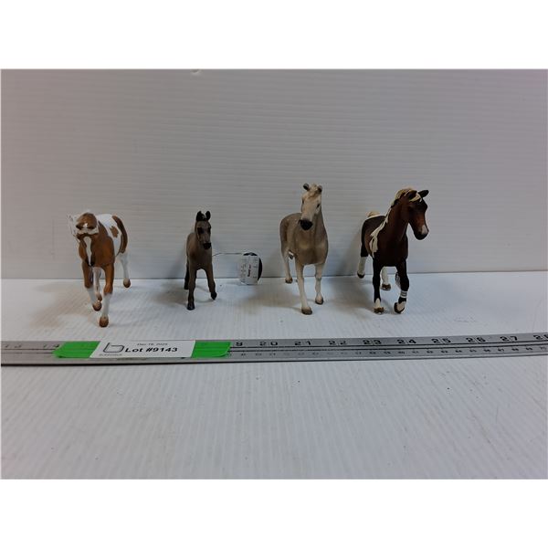 (4) New with Tags Schleich Horse Figurines
