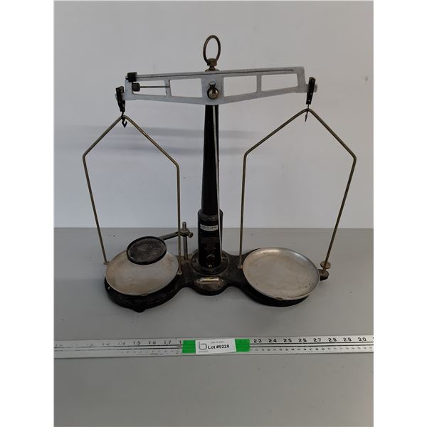 Vinage Eimer & Amend Scale 17.5" x 17.25", Pickup Preferred