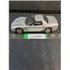 Image 1 : 1:24 2002 Chevy Corvette