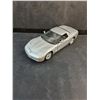 Image 2 : 1:24 2002 Chevy Corvette