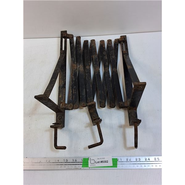 1920s-30s Model T Running Board Luggage Rack