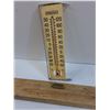 Image 3 : Vintage Wooden Level & Springfield Thermometer