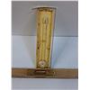 Image 5 : Vintage Wooden Level & Springfield Thermometer