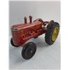 Image 5 : Massey Harris Die-Cast 1:18 Scale Replica Farm Tractor
