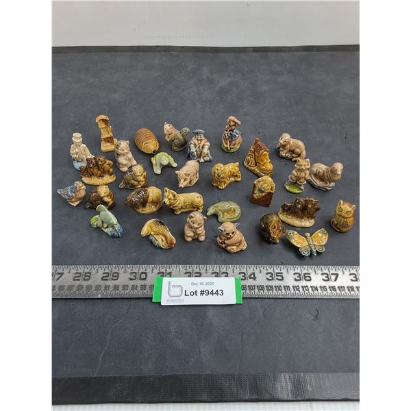 (30) Ceramic Red Rose Tea Ornaments