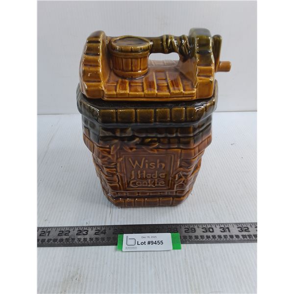 McCoy "Wishing Well" Ceramic Cookie Jar w/Lid