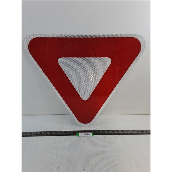 Metal Yield Sign - Each Side 20" Length