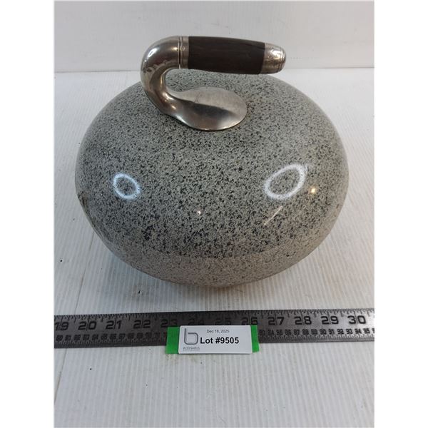 Granite Curling Stone - Dented, Loose Handle - 10.5" Diameter - Pickup Only