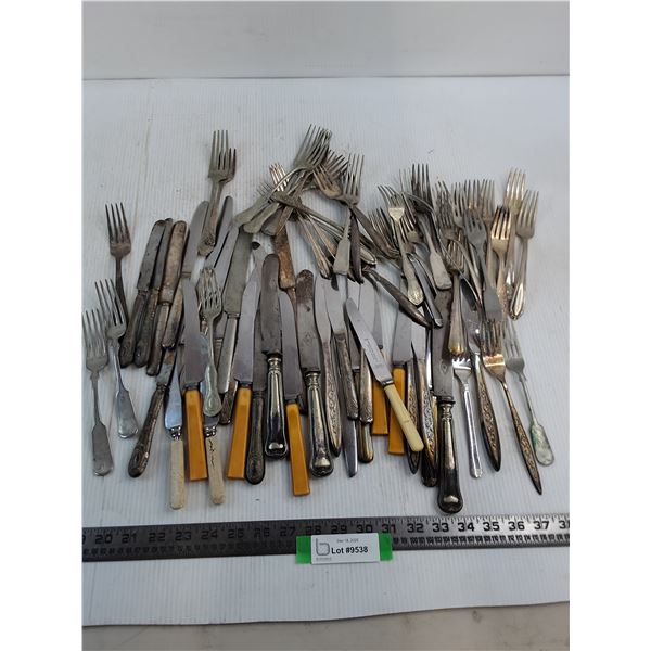Large Quantity of Vintage Cutlery